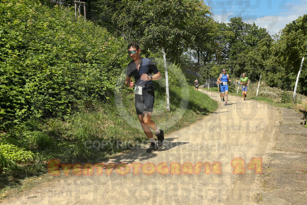 250824_1238_EX1_0029 | Sportfotografie im Rhein-Sieg Kreis, Köln, Bonn, NRW, Rheinland Pfalz, Hessen, etc. Unser Tätigkeitsfeld umfasst den Laufsport vom Volkslauf über den Marathon, Duathlon, Triathon bis zum Ultralauf wie Kölnpfad Ultra oder Schindertrail.