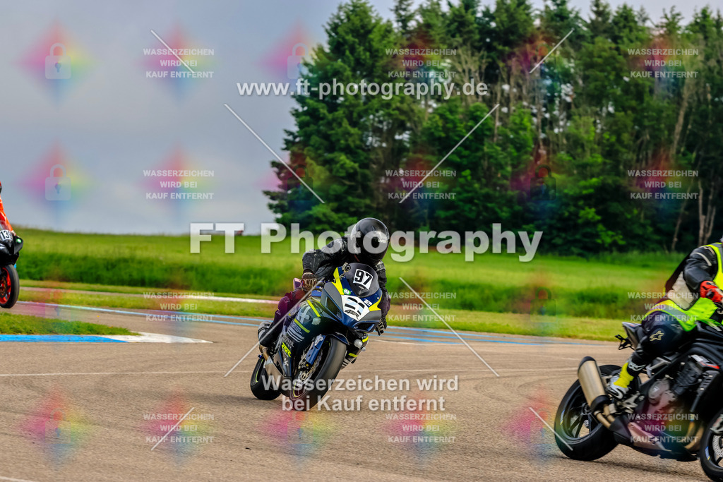 MotoTeam-8175 | Hier findet Ihr Bilder von Touristenfahrten auf der Nürburgring Nordschleife oder von anderen Veranstaltungen die ich besucht habe. Viel Spass beim Durch Schauen 