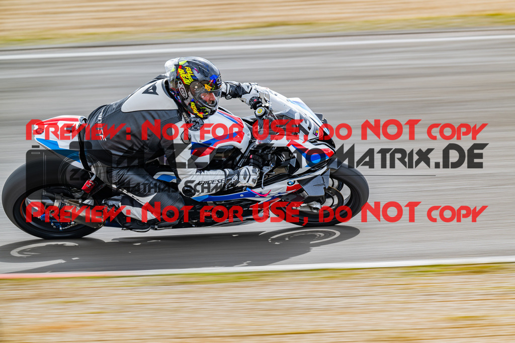 MaZZes_FotoMatrix_230719_1224-2 | ROT