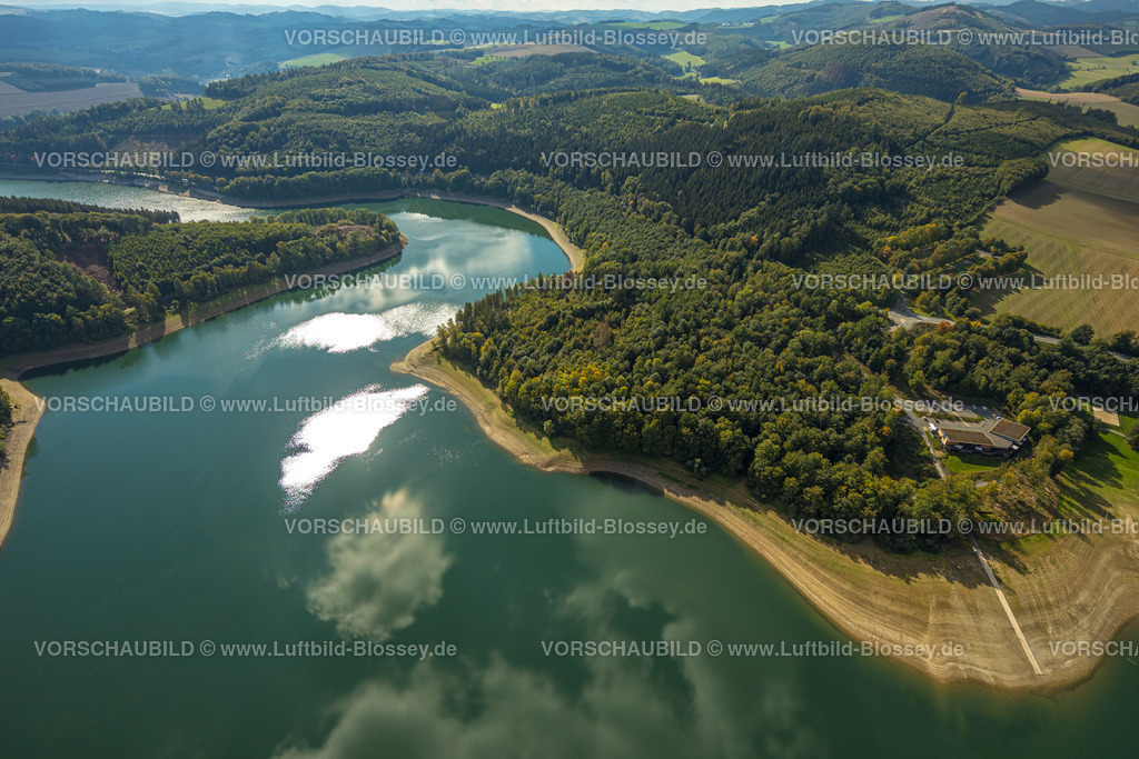 Meschede220901634 | Luftbild, Hennesee, Niedrigwasser, Berghausen, Meschede, Sauerland, Nordrhein-Westfalen, Deutschland
