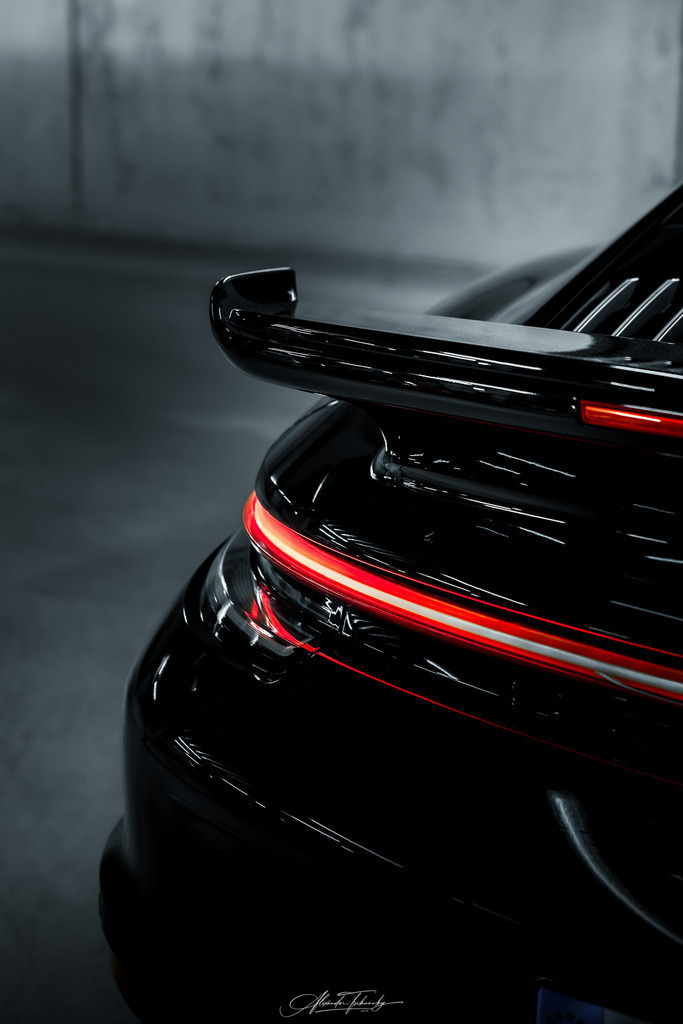 911 Turbo 992 | Entdecken Sie die faszinierende Welt von Alexander Tschuncky Arts: Kreative Fotografie, atemberaubende Automobilkunst und hochwertiger Bilderdruck. Lassen Sie sich inspirieren! - Realisiert mit Pictrs.com