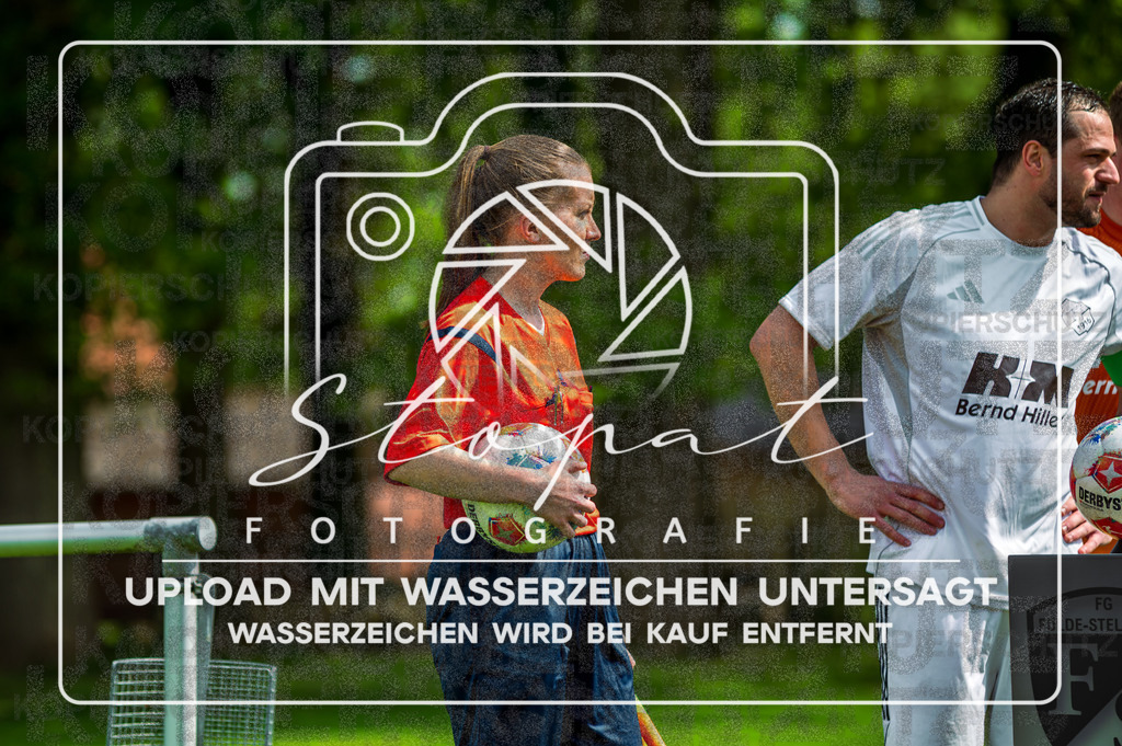 Kreisliga Herren HK - FG Fulde-Stellichte vs. Germania Walsrode | Katharina Thiemann (Schiedsrichterassistentin); Kreisliga Herren HK - FG Fulde-Stellichte vs. Germania Walsrode am 10.05.26 in Fulder Zentralstadion, Fulde - Realisiert mit Pictrs.com