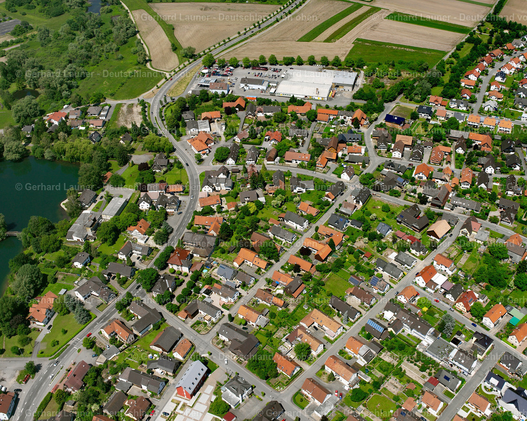 2626287 | GOLDSCHEUER 09.06.2006 Wohngebiet einer Einfamilienhaus- Siedlung  in Goldscheuer im Bundesland Baden-Württemberg, Deutschland // Single-family residential area of settlement  in Goldscheuer in the state Baden-Wuerttemberg, Germany Foto: Gerhard Launer