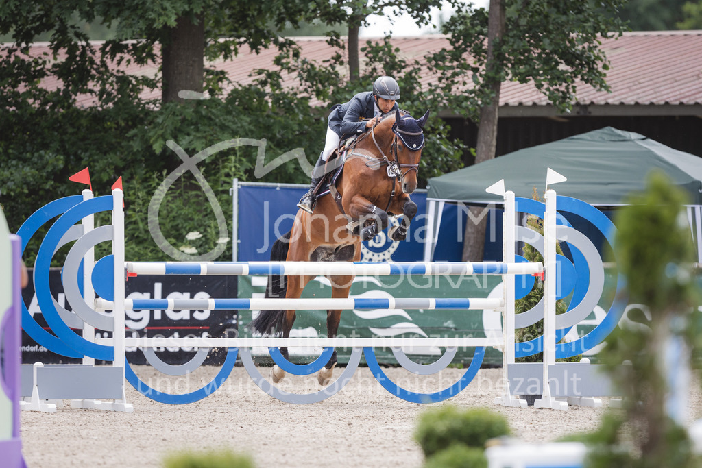 220614_Mühlen_SprPfM-636 | Late Entry Mühlen
Springprüfung Kl.M* 6-8j. Pferde gl. Einlaufprüfung für 6j. Pferde
14.06.2022