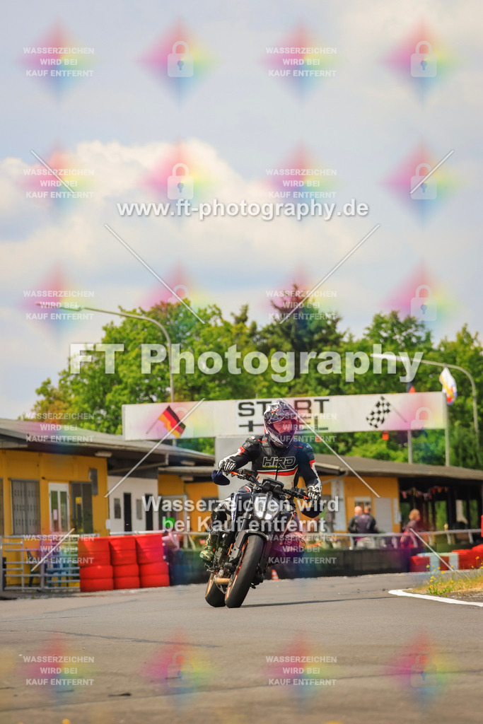 _DSK2432 | Hier findet Ihr Bilder von Touristenfahrten auf der Nürburgring Nordschleife oder von anderen Veranstaltungen die ich besucht habe. Viel Spass beim Durch Schauen 