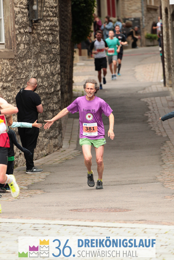 VR Bank Hauptlauf 10km | 3königslauf 2022 VR Bank Hauptlauf - Realisiert mit Pictrs.com