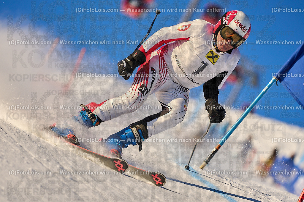 ALP2351_MASTERS-Cup_GS-B Herrn_Suppan Gottfried | (C)FotoLois.com, Alois Spandl. FIS Masters-Cup Wildschönau, Giant Slalom auf der Piste Schatzberg GS, Siegerehrung auf dem Dorfplatz Niederau, Sa 13. Januar 2024.