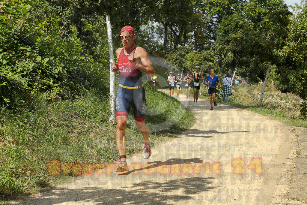 250824_1333_EX1_2794 | Sportfotografie im Rhein-Sieg Kreis, Köln, Bonn, NRW, Rheinland Pfalz, Hessen, etc. Unser Tätigkeitsfeld umfasst den Laufsport vom Volkslauf über den Marathon, Duathlon, Triathon bis zum Ultralauf wie Kölnpfad Ultra oder Schindertrail.