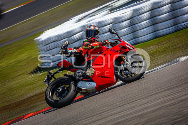 0012-240624_NR-025_12 | Deine Full-Service-Agentur für ✔️Videoproduktionen und ✔️Motorsportfotografie Jetzt Angebot anfragen!