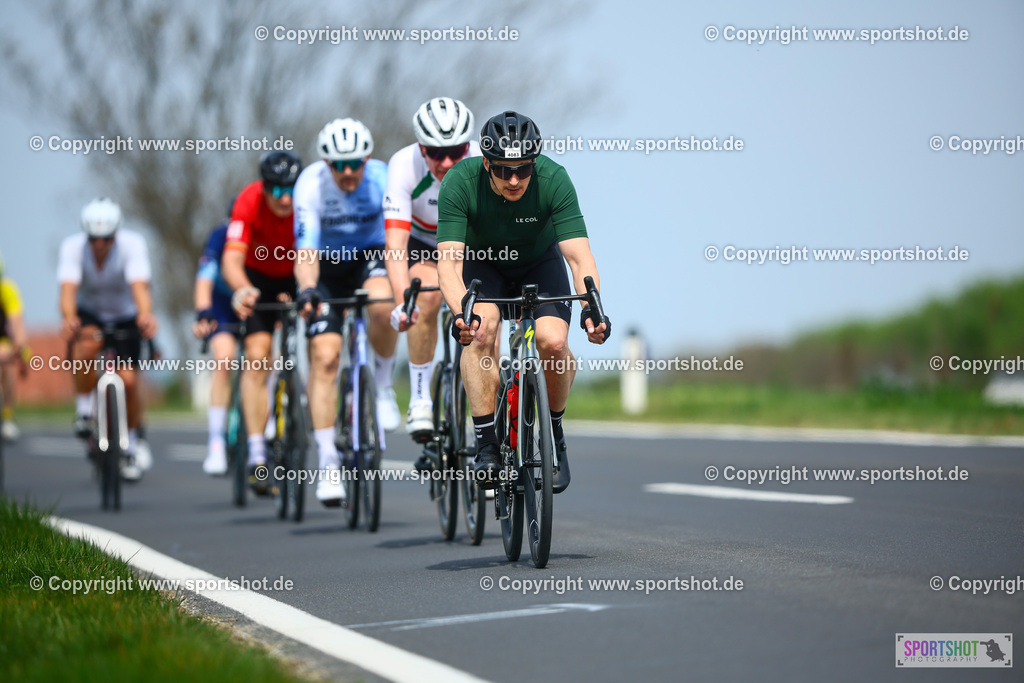 345_TRA56476 | Neusiedlersee Radmarathon 2026@sportshot_your_pictrs #yourpictures#roadtowm2029 #nrm #neusiedlerseeradmarathon #neusiedlersee #neusiedlerseetourismus #burgenland #mörbisch #nrm26 #burgenlandtourismus #voglundco #poweredbyburgenlandtourismus #radsport #rad #marathon #ucigranfondo #visitburgenland #ucigranfondoworldseries