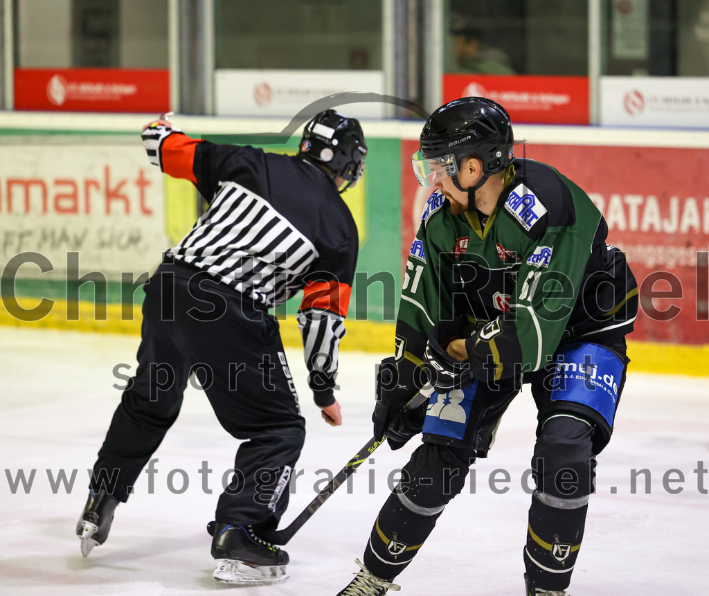 2023-02-19_033_TSV_Erding_gegen_VfE_Ulm-Neu-Ulm | Erding, Deutschland, 19.02.2023:
Eishockey, Bayernliga Meisterrunde Gruppe B 2022 / 2023, 5. Spieltag, TSV Erding gegen VfE Ulm/Neu-Ulm, Endergebnis: 

Roni Rukajärvi (Erding Gladiators, #61)

Foto: Christian Riedel / fotografie-riedel.net
