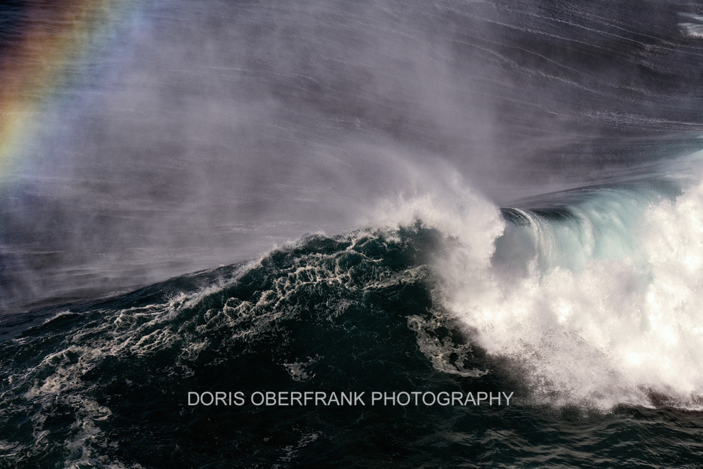 Colors appear and  disappear  | Nazaré: Colors appear and  disappear  - Realisiert mit Pictrs.com