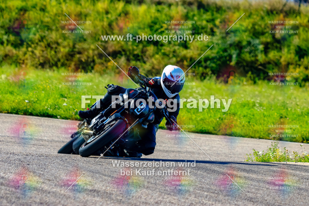 009-1959 | Hier findet Ihr Bilder von Touristenfahrten auf der Nürburgring Nordschleife oder von anderen Veranstaltungen die ich besucht habe. Viel Spass beim Durch Schauen 