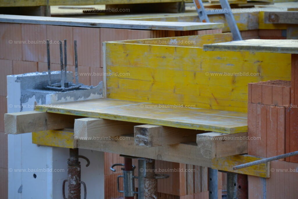 bib-lg04-sonstige-betonarbeiten-0689 | Nach LV-Leistungsgruppen sortierte Detailfotos über den Bau eines Hauses. Alle Hausbau-Bilder direkt vom Urheber und Autor der Website Haus-Selber-Bauen.com