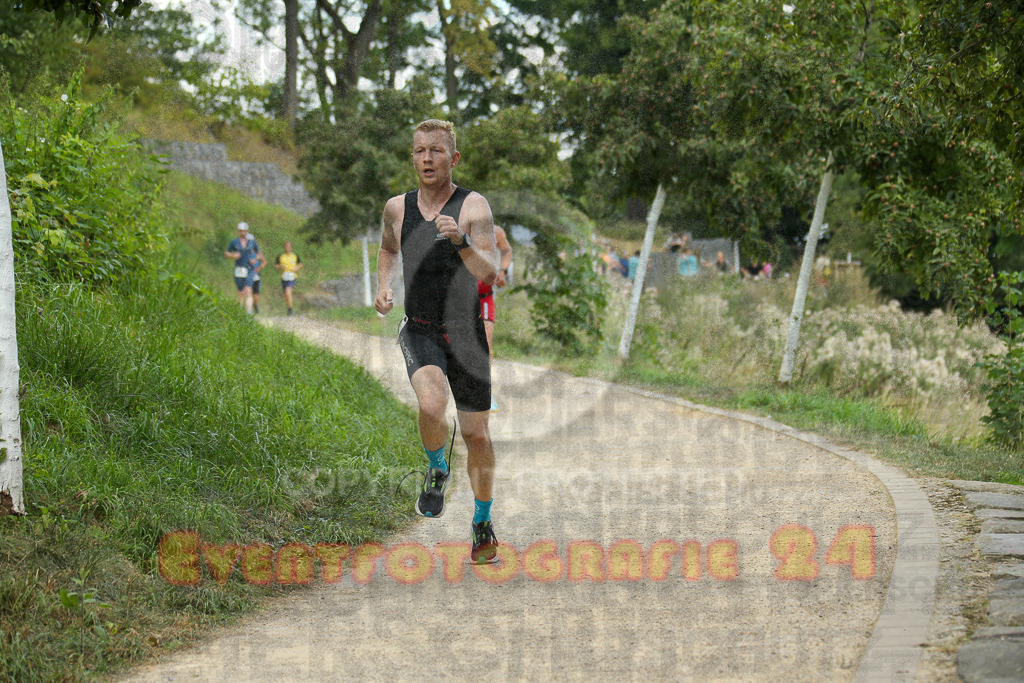 250824_1358_EX1_4442 | Sportfotografie im Rhein-Sieg Kreis, Köln, Bonn, NRW, Rheinland Pfalz, Hessen, etc. Unser Tätigkeitsfeld umfasst den Laufsport vom Volkslauf über den Marathon, Duathlon, Triathon bis zum Ultralauf wie Kölnpfad Ultra oder Schindertrail.