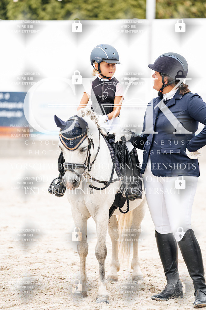 CK907446 | Turnierfotografie Pferdefotografie Trier Rheinland-Pfalz Pferdesport Reitsport Tierfotografie Sportfotografie Pferdevideo Pferdevideografie Equestrianvideography equestrianphotography  - Realisiert mit Pictrs.com