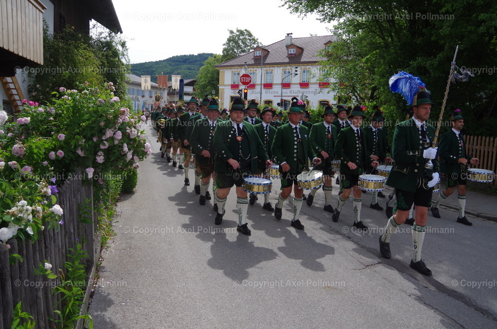 IMGP5407 | fotografiert von Axel PollmannLeonhardi Wallfahrt Benediktbeuern und Murnau, Fronleichnam, Fasching, Landschaft im Loisachtal und Benediktbeuern  - Realisiert mit Pictrs.com
