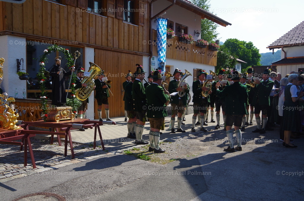 IMGP3557 | fotografiert von Axel PollmannLeonhardi Wallfahrt Benediktbeuern und Murnau, Fronleichnam, Fasching, Landschaft im Loisachtal und Benediktbeuern  - Realisiert mit Pictrs.com