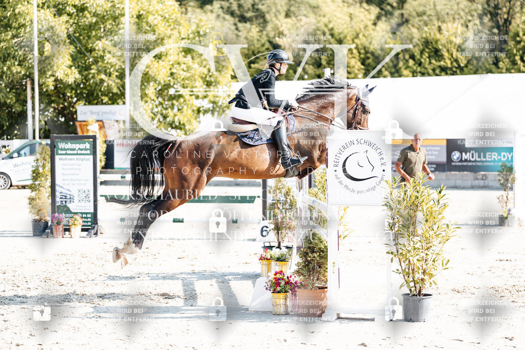 CK902134 | Turnierfotografie Pferdefotografie Trier Rheinland-Pfalz Pferdesport Reitsport Tierfotografie Sportfotografie Pferdevideo Pferdevideografie Equestrianvideography equestrianphotography  - Realisiert mit Pictrs.com
