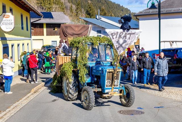 Bärentreiben in Steuerberg | Bildershop von pixelworld.at - Realisiert mit Pictrs.com