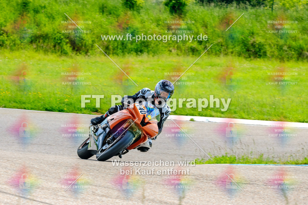 MotoTeam-0266 | Hier findet Ihr Bilder von Touristenfahrten auf der Nürburgring Nordschleife oder von anderen Veranstaltungen die ich besucht habe. Viel Spass beim Durch Schauen 