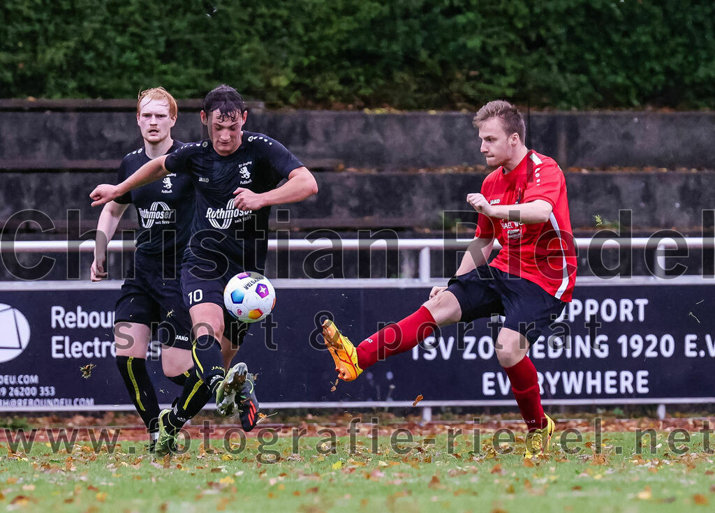 2023-08-27_078_TSV_Zorneding_II_gegen_TSV_Grafing_II | Zorneding, Deutschland, 27.08.2023:
Fußball, A-Klasse 2023 / 2024, 2. Spieltag, TSV Zorneding II gegen TSV Grafing II, Endergebnis: 5:1

Mergim Djumsiti (TSV Grafing, #10), Felix Ziepl (TSV Zorneding, #17)

Foto: Christian Riedel / fotografie-riedel.net