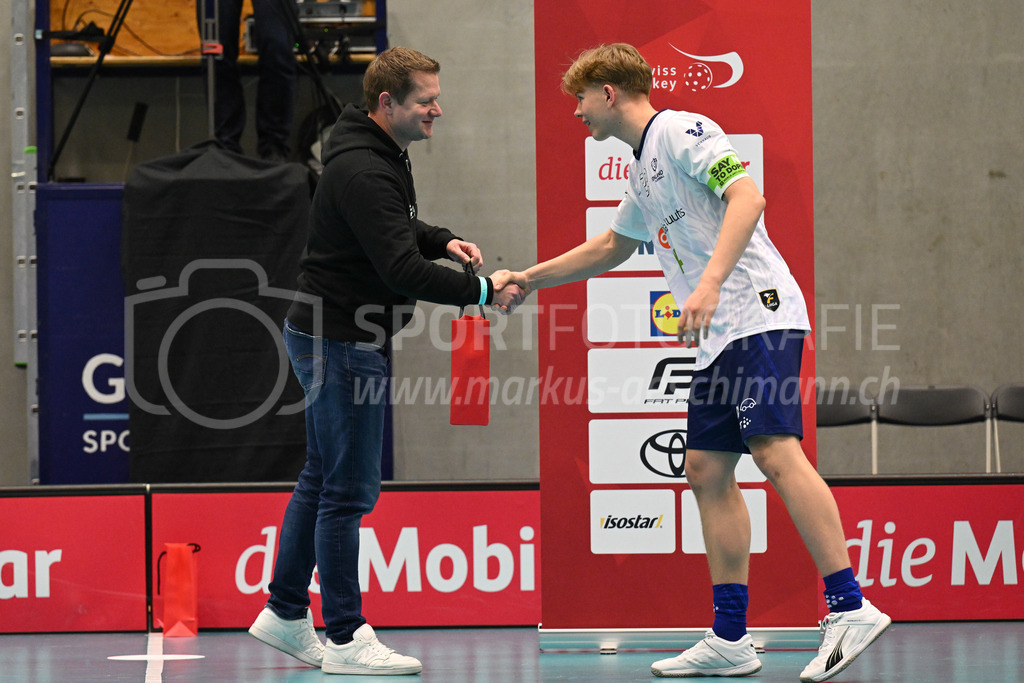 Switzerland B U19 vs Finland U19 - 2. February 2024 | Switzerland B U19 vs Finland U19
U19 Men International Matches in Switzerland
GoEasy Arena, Siggenthal Station
Best player Finland forward #22 Ville Heiska.
Credit: Markus Aeschimann | <a href="https://www.markus-aeschimann.ch">Sportfotografie Markus Aeschimann</a> | <a href="https://www.instagram.com/sportfotografie.aeschimann">@sportfotografie.aeschimann</a> - Realisiert mit Pictrs.com