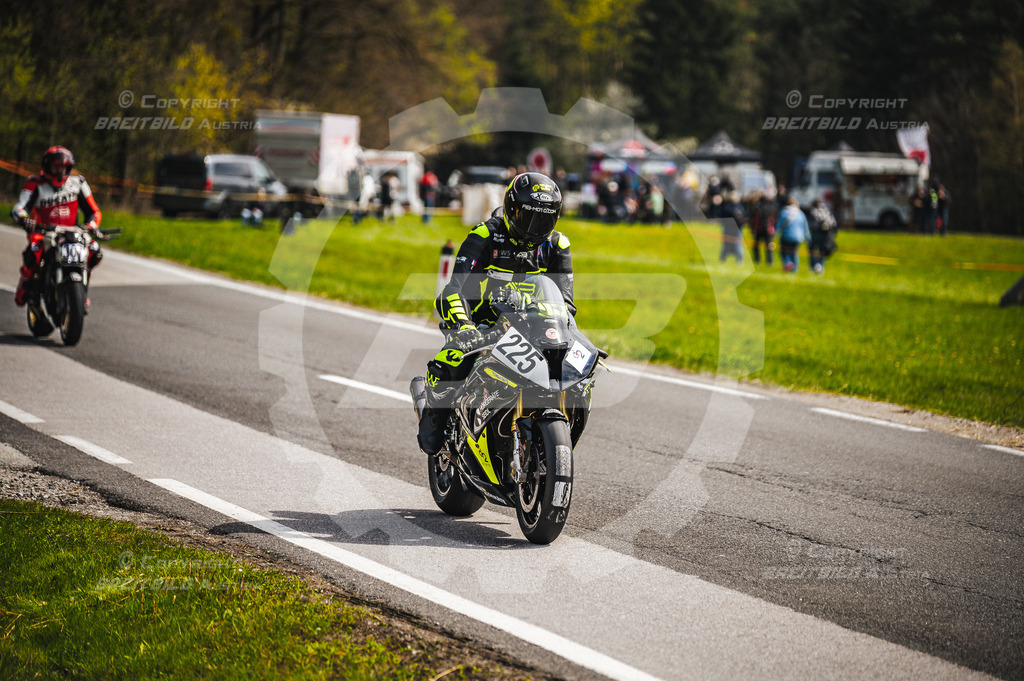 0510 - Bergrennen Landshaag2026 | BREITBILD Austria Webshop

Finde Fotos von: Breitbild, Breitbild Austria, Landshaag, Europeanbikers, KTM, BMW, Bergrennen, Bikeporn, Carporn, Bikes, Cars, Fotografie, Oberösterreich, Österreich, Berufsfotograf, Motorradteile Ganster, Julbach, Pannoniari - Realisiert mit Pictrs.com