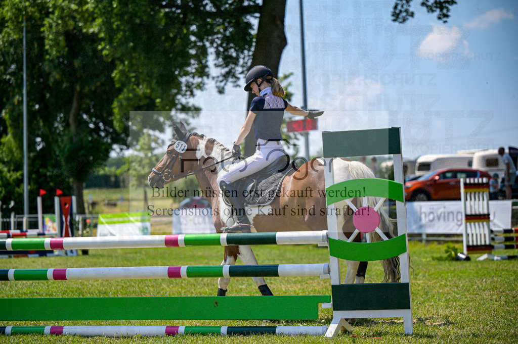 Reitturnier Voxtrup | Entdecke hochwertige Reitturnierfotos von Foto Oger. Professionell, emotional und authentisch – jetzt Lieblingsmomente im Shop bestellen.Deutschlandweite Turnierfotografie. - Realisiert mit Pictrs.com