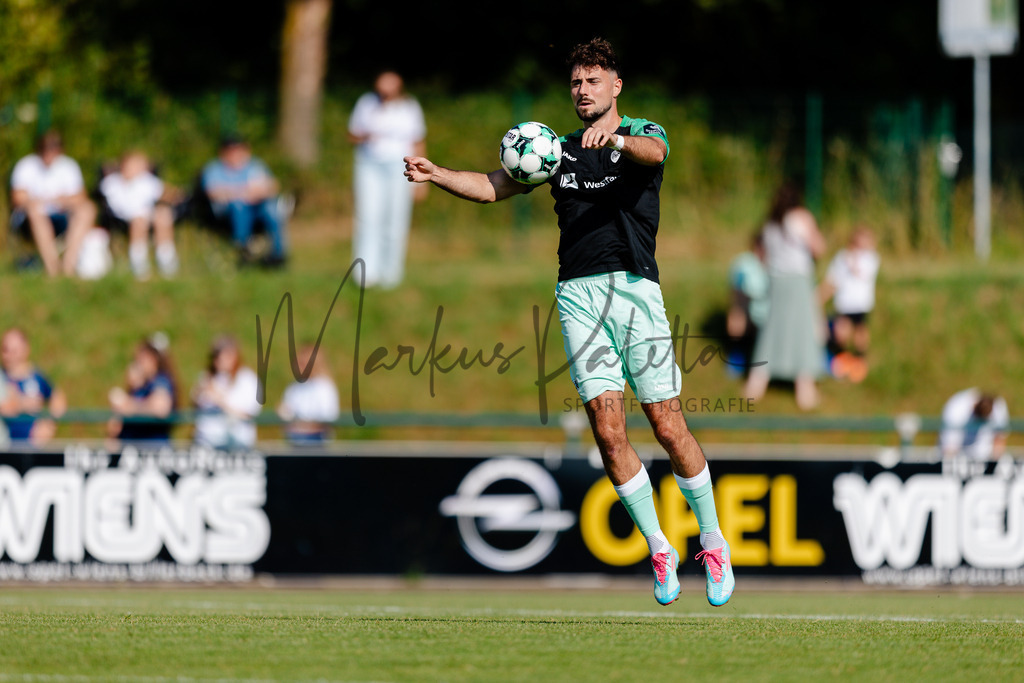 Testspiel, Saison 2026/27: SC Preußen Münster - Kickers Emden | Billerbeck, 10.07.2026: Testspiel, SC Preußen Münster gegen Kickers Emden auf der Anlage des DJK Billerbeck in Billerbeck. Foto: sportfotografie.ms | Markus Paletta - Realisiert mit Pictrs.com