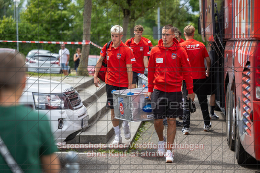 20250706_140605_0159 | #,TSG Salach (blau) vs. 1.FC Heidenheim (rot), Fußball, Freundschaftsspiel - WfV, Saison 2025/2026, Rasensportplatz, Staufenecker Str. 41, 73084 Salach, 06.07.2025 - 15:30 Uhr,Foto: PhotoPeet-Sportfotografie/Peter Harich