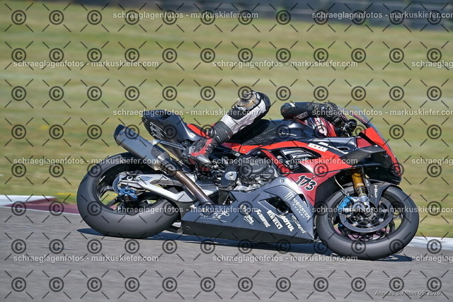 26BT02-0144 | markuskiefer.com - Realisiert mit Pictrs.com