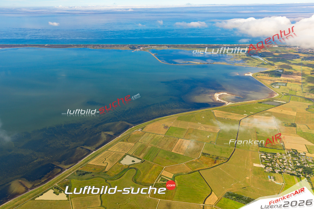 Die Luftaufnahme Archsum - Sylt wurde 2022 vom Flugzeug aus (keine Drohne) erstellt. Hohe Auflösung -für große Poster und Wandbilder geeignet - Garantiert!