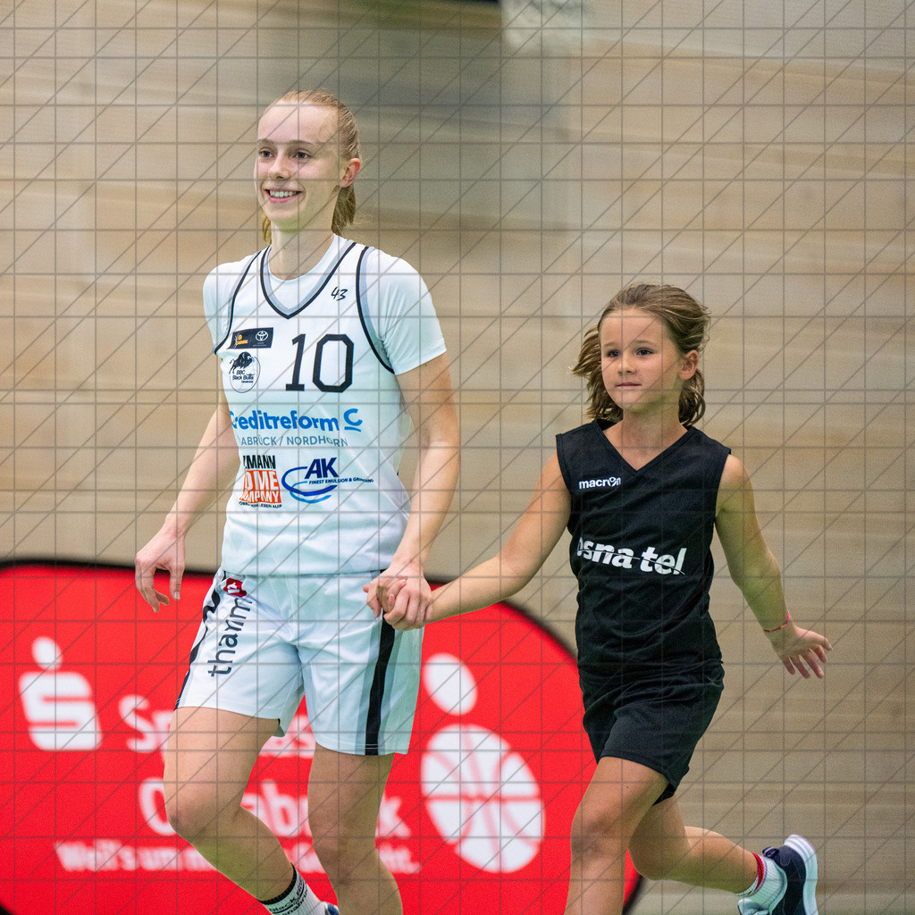 2. DBBL Nord 24/25 | 27.10.2024 | BBC OS vs. TSVE Bielefeld  | 2. DBBL Nord 24/25 | 27.10.2024 | BBC OS vs. TSVE Bielefeld - - - - - CREDIT, www.bullenfotos.de, Martin König, Hörner Weg 40, D-49078 Osnabrück, +4917663732967, Nutzung und Weitergabe nur zu den vereinbarten Zwecken. Presseanfragen an Urheber. Alle Rechte beim Urheber. - - - - - - Realisiert mit Pictrs.com