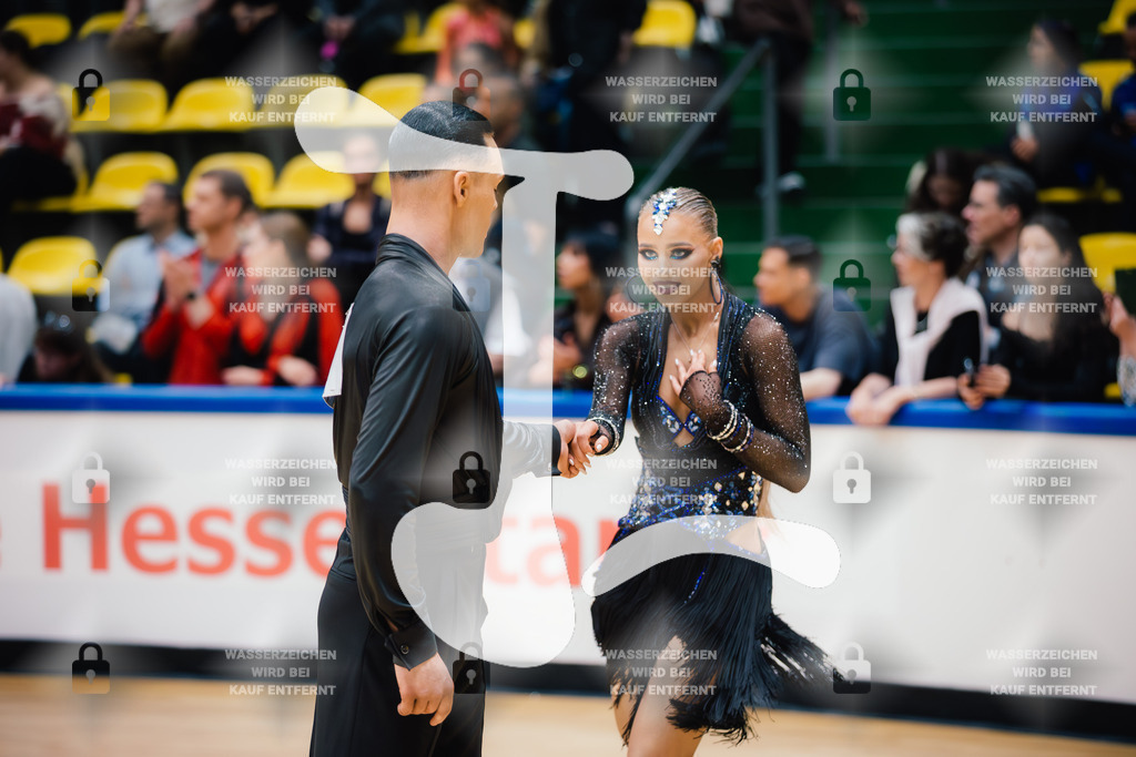 Hessen Tanzt WDSF International Open Latin 7th (74) Augustinas Trinkus _ Beatrice Rupslaukyte (Lithuania)-2025-05-18-5043 | Webshop for digital downloads and prints of dance sport, event & show photographer Julian Link - Realisiert mit Pictrs.com