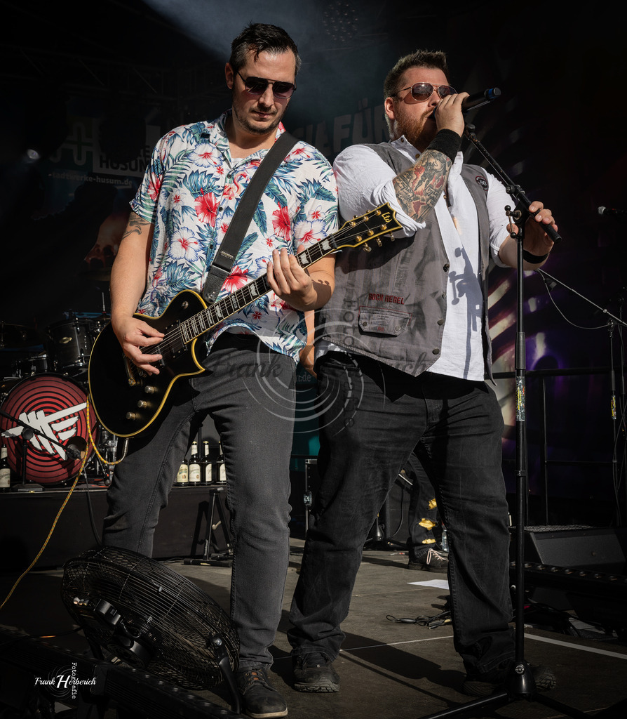 Violand | Frank Herberich Fotografie, Frank Herberich, Fotografie, Hochzeit, Portrait, St. Peter Ording, Ording, Westerhever, Nordsee, Frank Fotografie, Hardheim,  Odenwald,Walldürn, Band,Eventfotografie - Realisiert mit Pictrs.com