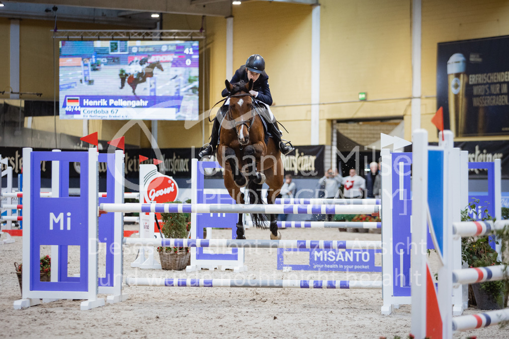 221112_Warstein_L-Spr-251 | Deine schönsten Turniermomente als professionelle Fotos! Entdecke hochwertige Pferdesport-Fotografie im Online-Shop. Jetzt Fotos finden & bestellen!