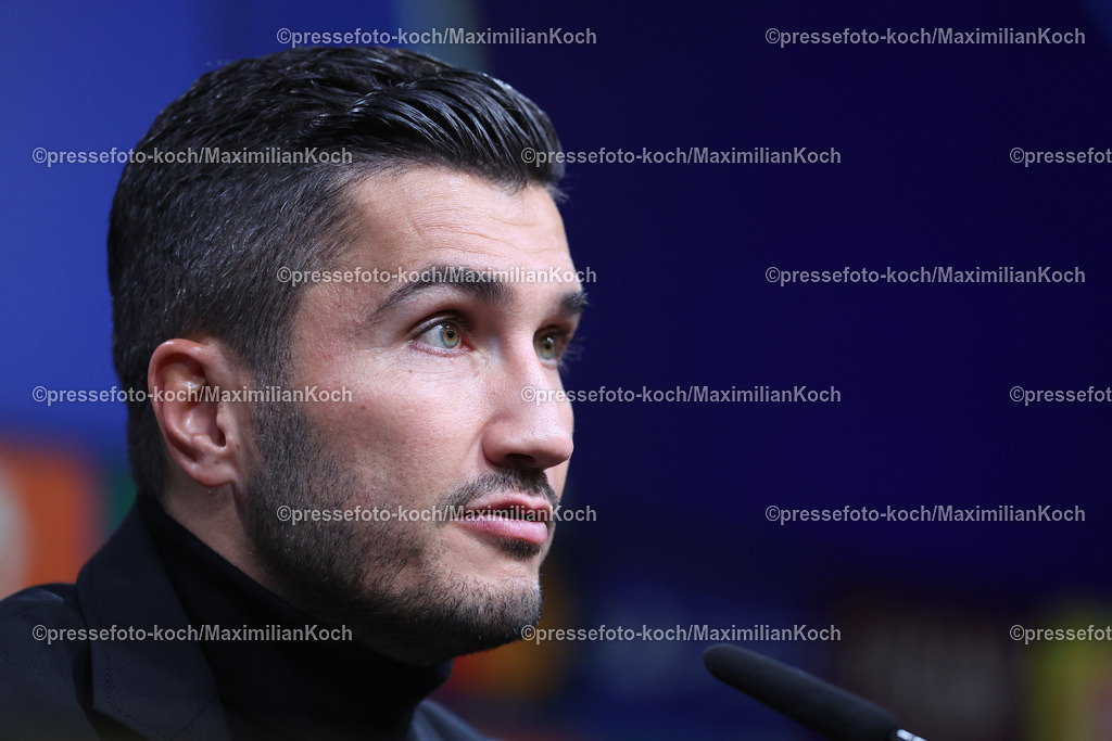 BVB01102401088 | 01.10.2024, Fußball, UEFA Champions League, Borussia Dortmund - Celtic Glasgow, 2. Spieltag, Signal Iduna Park, Saison 2024 2025: Trainer Nuri Sahin (Cheftrainer BVB) bei der Pressekonferenz nach dem Spiel PK