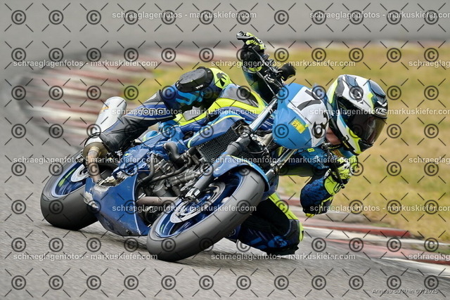 25bt05-1001 | markuskiefer.com - Realisiert mit Pictrs.com