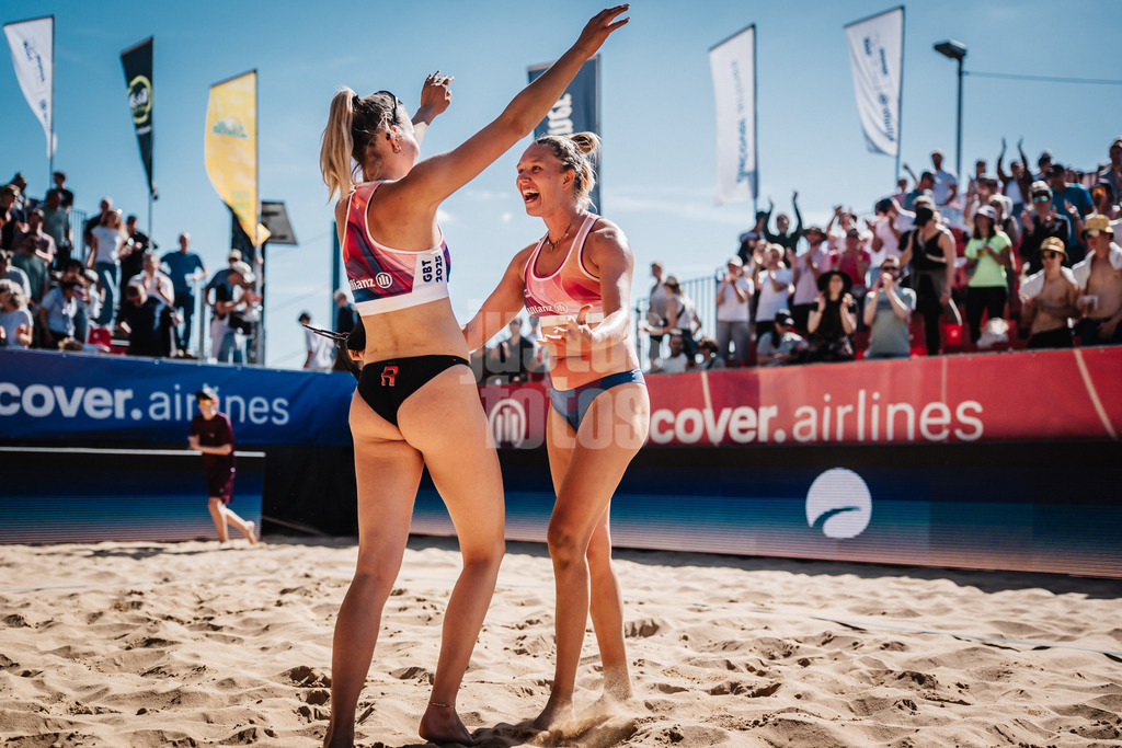 Beachvolleyball | Frauen | Allianz German Beach Tour 2025 | Tourstop Düsseldorf | 16.05.2025 | v.l. Anna-Chiara Reformat und Chenoa Christ jubeln nach dem Sieg