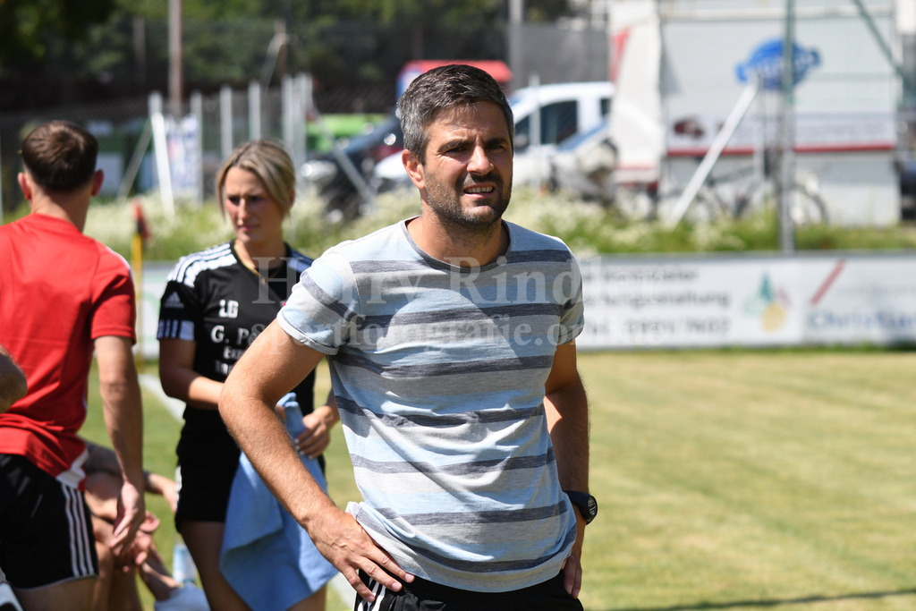 TSV Seebach : TSV Bad Abbach | Andreas Kölbl (Trainer TSV Seebach) - Realisiert mit Pictrs.com