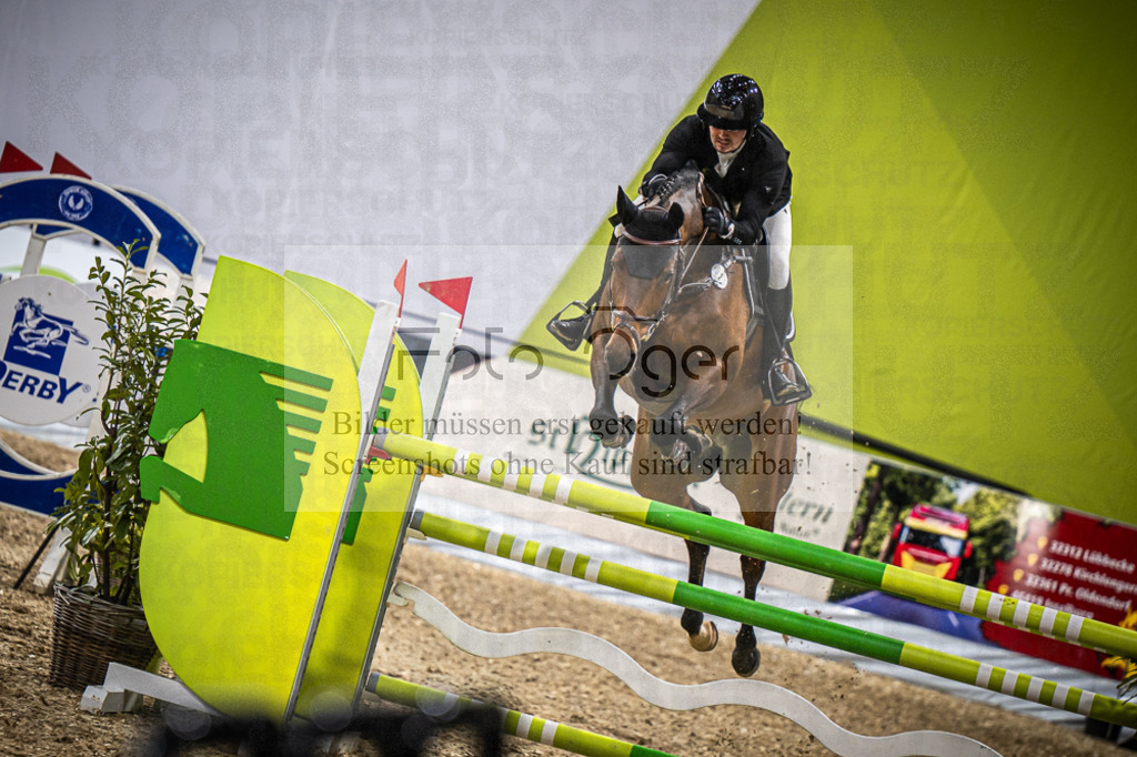 DOS_0699 | Entdecke hochwertige Reitturnierfotos von Foto Oger. Professionell, emotional und authentisch – jetzt Lieblingsmomente im Shop bestellen.Deutschlandweite Turnierfotografie. - Realisiert mit Pictrs.com