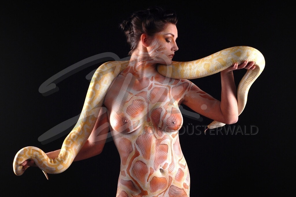 AnimalArt-SCHLANGE_7139 | #004 | Modell: Julia | Foto: Thorsten Ohmacht - Realisiert mit Pictrs.com