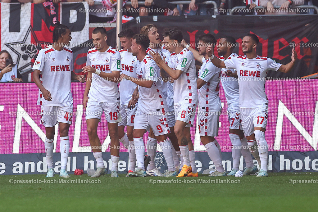 Due21092401016 | 21.09.2024, 2. Fußball Bundesliga, Fortuna Düsseldorf - 1. FC Köln, Merkur Spiel-Arena, Saison 2024 2025: Torjubel nach dem 1:0 durch Leart Pacarada (1.FC Köln #17)DFB regulations prohibit any use of photographs as image sequences and or quasi-video.