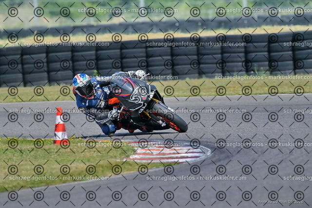 26BT02-2246 | markuskiefer.com - Realisiert mit Pictrs.com