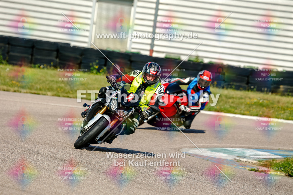 Chambley Juli-0339 | Hier findet Ihr Bilder von Touristenfahrten auf der Nürburgring Nordschleife oder von anderen Veranstaltungen die ich besucht habe. Viel Spass beim Durch Schauen 