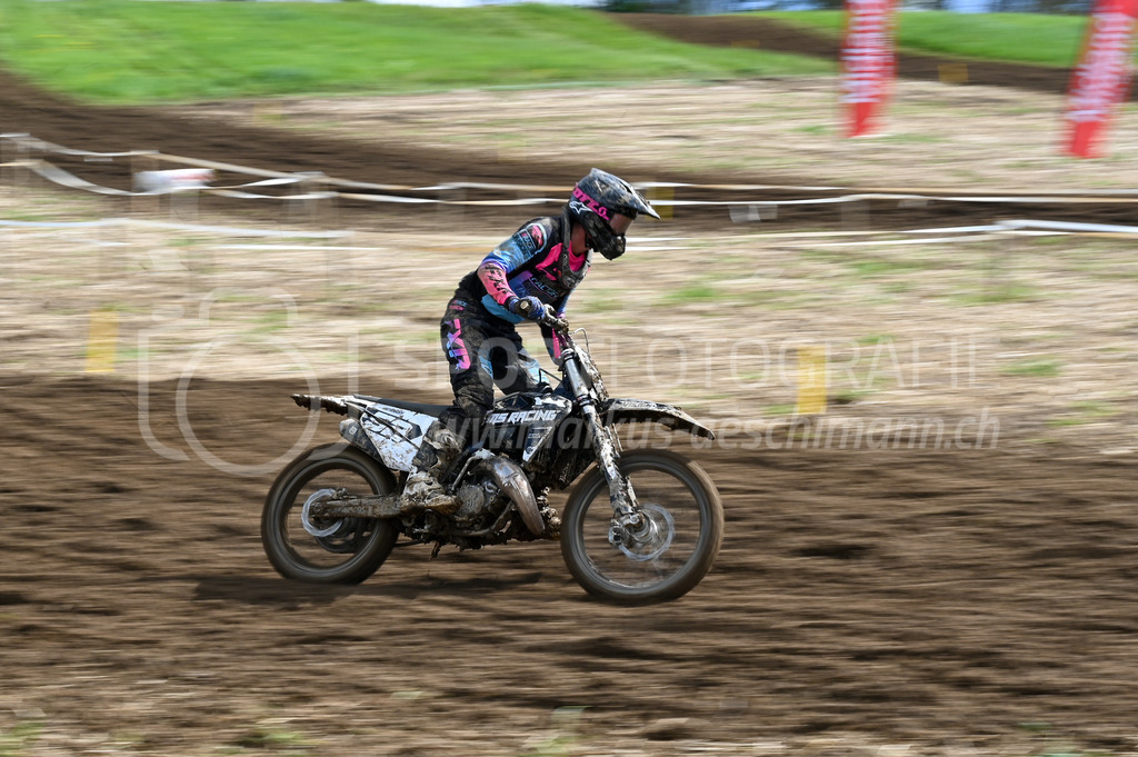 Motocross Schlatt bei Winterthur - 29. April 2023 | #52 Gutknecht Jan aus Schlatt (CH) auf KMS Husqvarna in der Kategorie MX2 am Motocross Schlatt bei Winterthur, 29. April 2023.
Instagram: @mx_schlatt | @mc_wila | @sam_schweiz
Bild: Sportfotografie Markus Aeschimann | www.markus-aeschimann.ch - Realisiert mit Pictrs.com