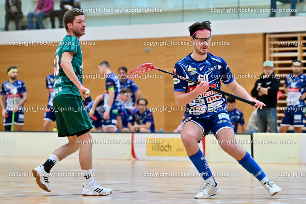 VSV Unihockey vs. FBC Dragons | #33 EGENHOFER Alex FCB Dragons, #60 Thomas Unterweger VSV Unihockey, VSV Unihockey vs. FBC Dragons, VSV Unihockey vs. FBC Dragons am 22.12.2024 in Villach (Ballspielhalle St. Martin), Austria, (Photo by Bernd Stefan)
