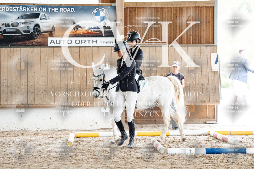 CK902406 | Turnierfotografie Pferdefotografie Trier Rheinland-Pfalz Pferdesport Reitsport Tierfotografie Sportfotografie Pferdevideo Pferdevideografie Equestrianvideography equestrianphotography  - Realisiert mit Pictrs.com