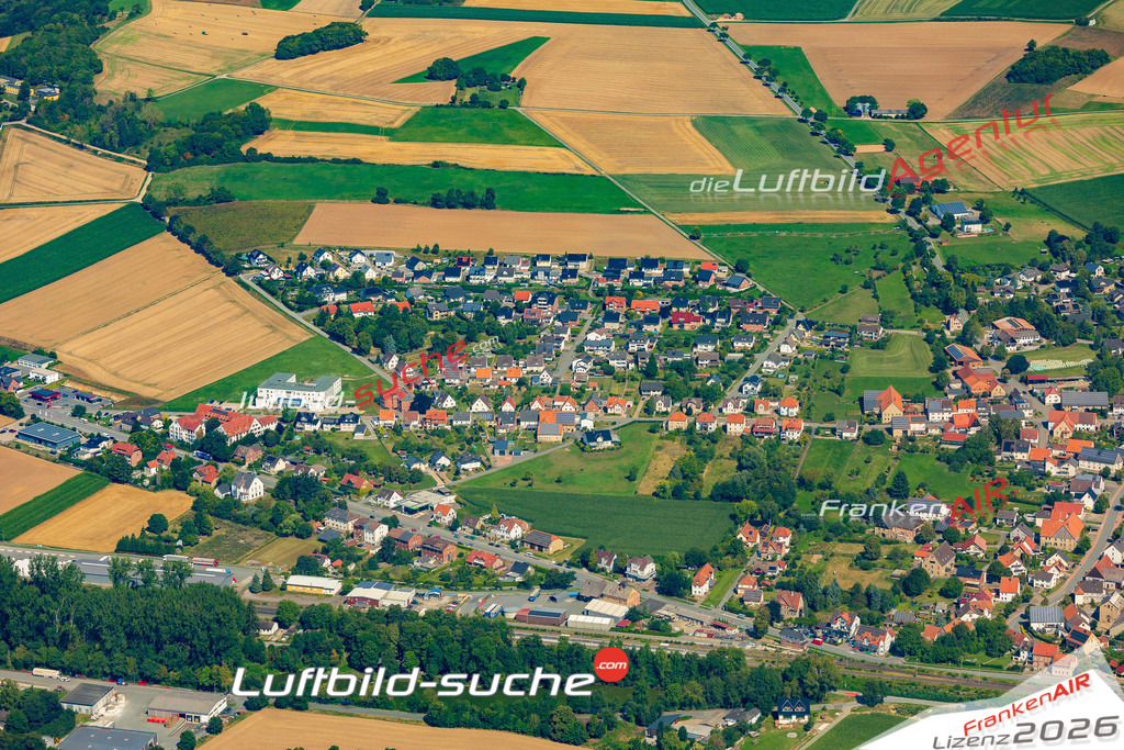 Rimbeck Baugebiet Warburg Bild- Das Luftbild wurde 2025 vom UL-Flugzeug heraus erstellt ( keine Drohne bzw. Drohnenaufnahme ) - Hochauflösende Luftaufnahme -Nicht vergleichbar mit Google Maps oder Satelittenbilder- Die Geschenkidee !Mit Lizenz und Bildrechte bestellbar - CC
